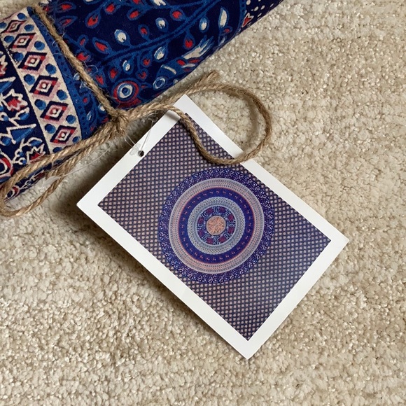 Rectangle Tapestry - Picture 2 of 4